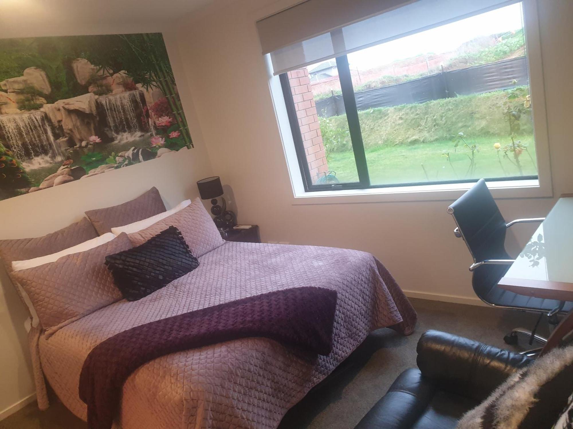 Bed N Breakfast On Pear Tree Lane Apartment Hamilton Room photo
